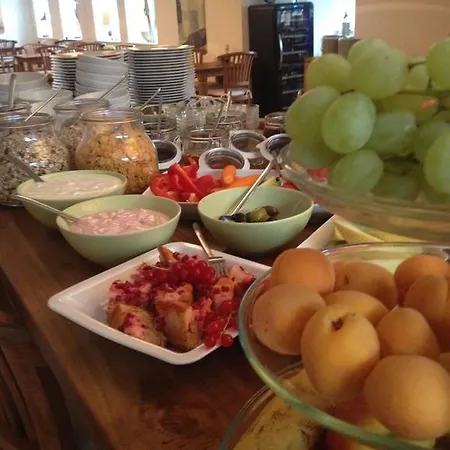 To'n Schlagboom Hotel